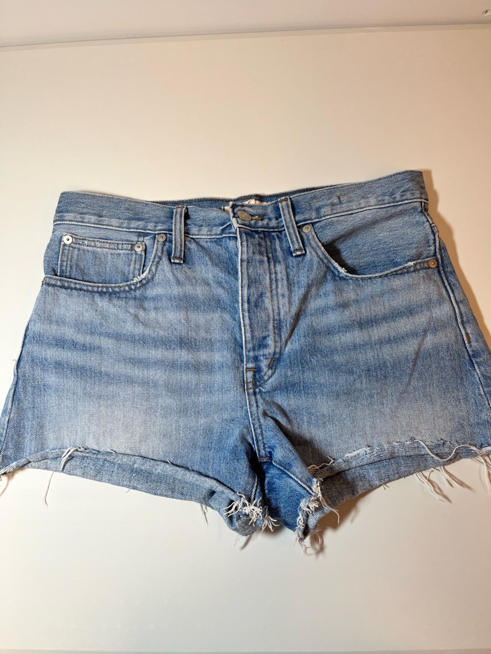 Madewell Relaxed Denim Shorts Size 27 Light Wash Frayed Hem